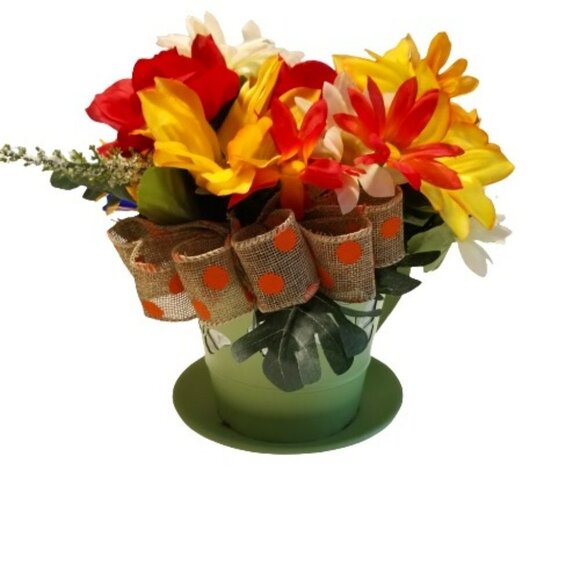 Pretty Floral Arrangement - Picture 1 of 7